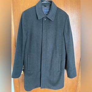 Men's Banana Republic wool/cashmere winter dress coat size M charcoal gray color